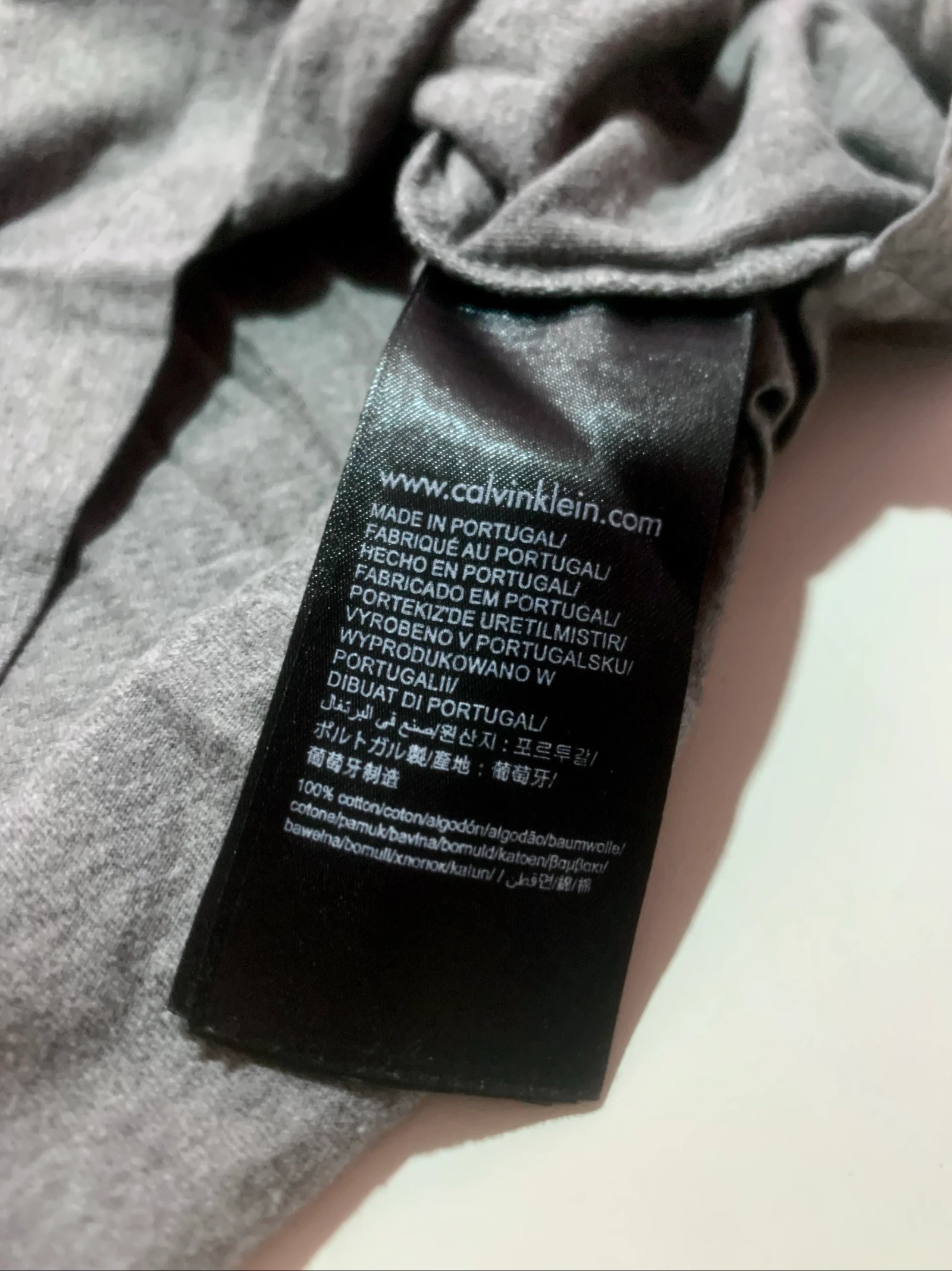 Camiseta Calvin Klein Original Cinza Estampada Tamanho M – photo 4